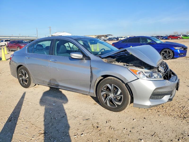 Photo 4 from auction – 2016 HONDA ACCORD with VIN 1HGCR2F38GA010507