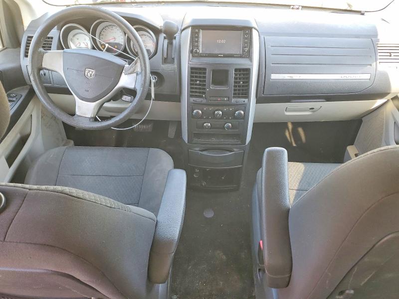 Photo 8 from auction – 2010 DODGE GRAND CARAVAN with VIN 2D4RN4DE0AR487250