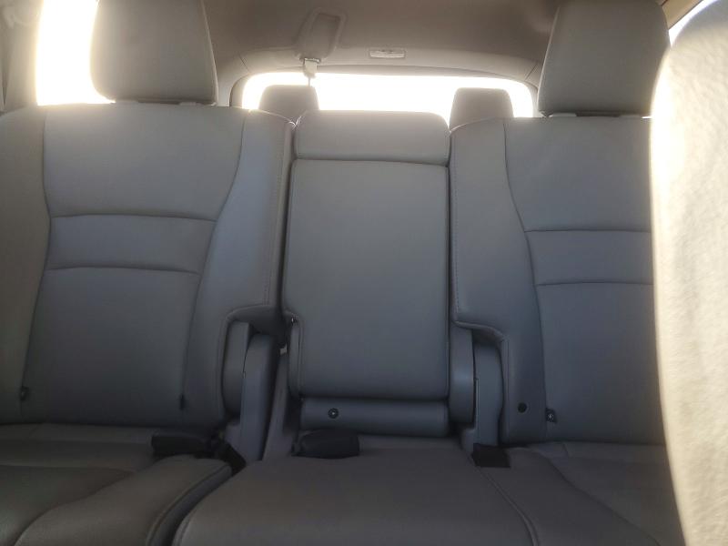 Photo 10 from auction – 2017 HONDA PILOT with VIN 5FNYF5H95HB015138