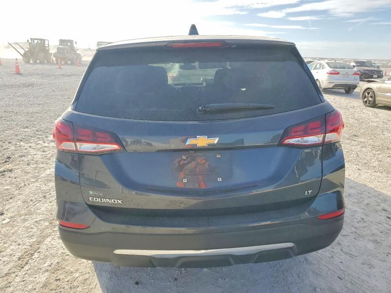 Photo 6 from auction – 2022 CHEVROLET EQUINOX with VIN 2GNAXKEV5N6156248