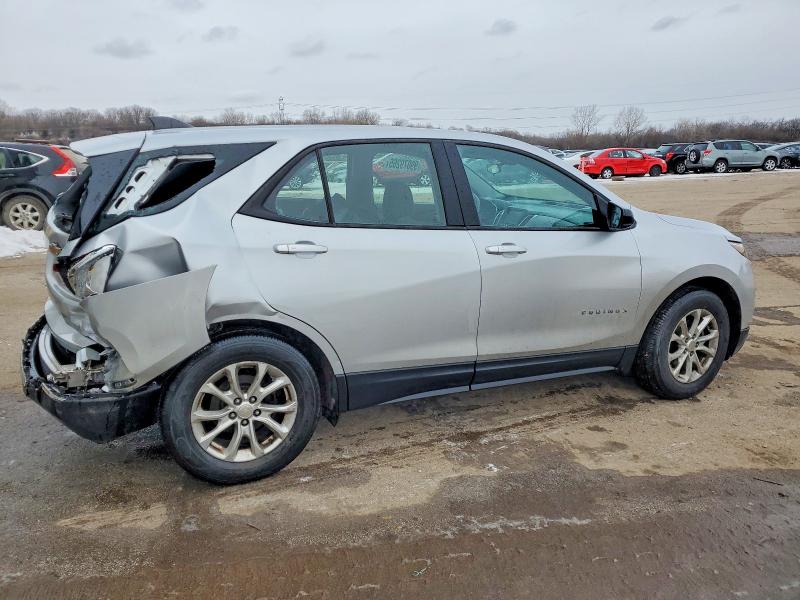 Photo 3 from auction – 2018 CHEVROLET EQUINOX with VIN 2GNAXHEVXJ6142794