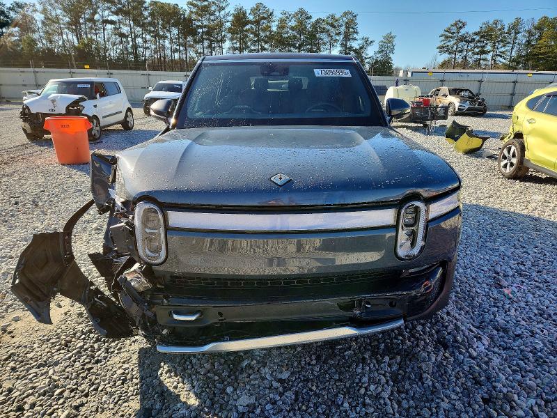 Photo 5 from auction – 2023 RIVIAN R1S LAUNCH with VIN 7PDSGABL3PN004356