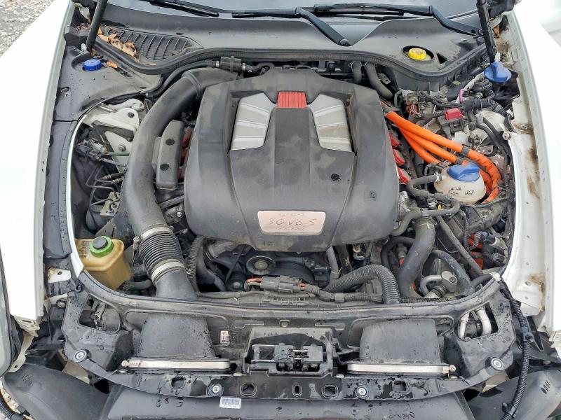 Photo 11 from auction – 2015 PORSCHE PANAMERA S with VIN WP0AD2A7XFL040559