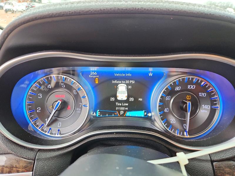 Photo 9 from auction – 2016 CHRYSLER 300C with VIN 2C3CCAEG6GH151919