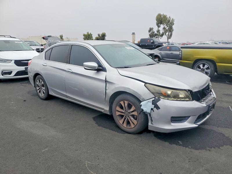 Photo 4 from auction – 2015 HONDA ACCORD LX with VIN 1HGCR2E35FA172465