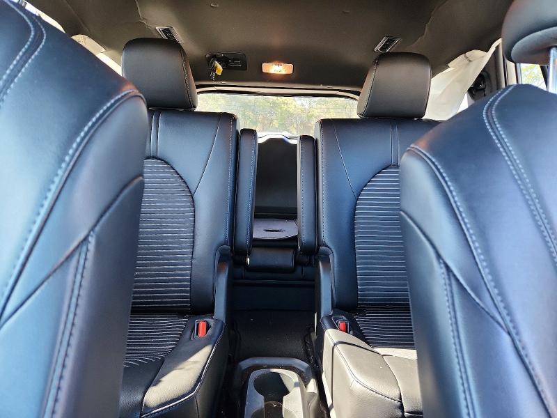 Photo 10 from auction – 2023 TOYOTA HIGHLANDER with VIN 5TDKDRAH2PS508788