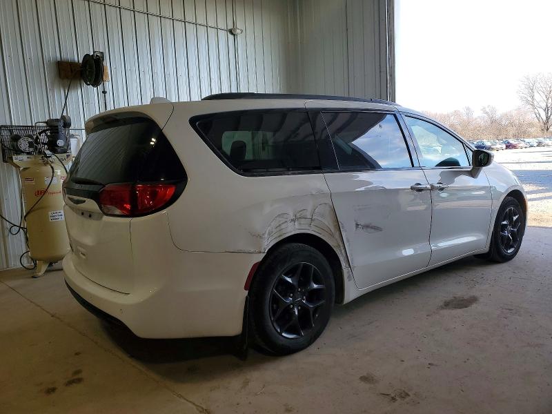 Photo 3 from auction – 2018 CHRYSLER PACIFICA T with VIN 2C4RC1EG4JR235731