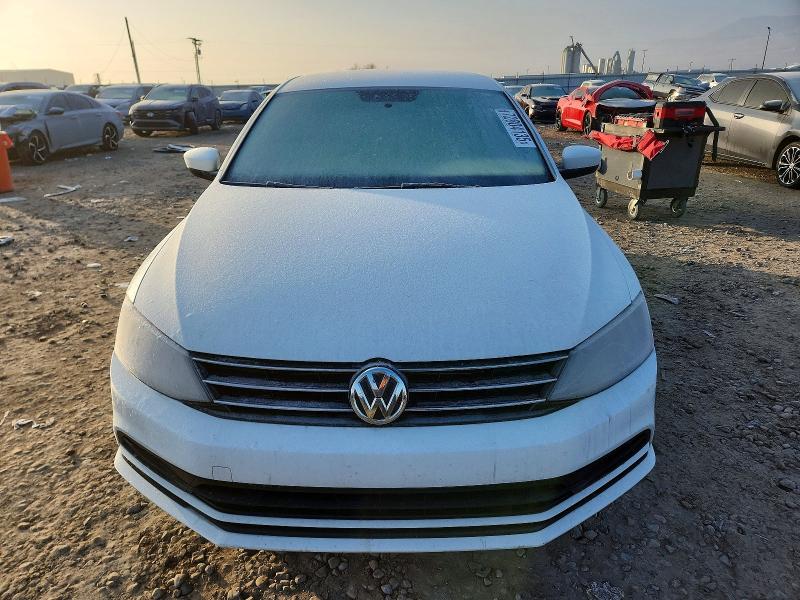 Photo 5 from auction – 2017 VOLKSWAGEN JETTA S with VIN 3VW2B7AJ6HM395603