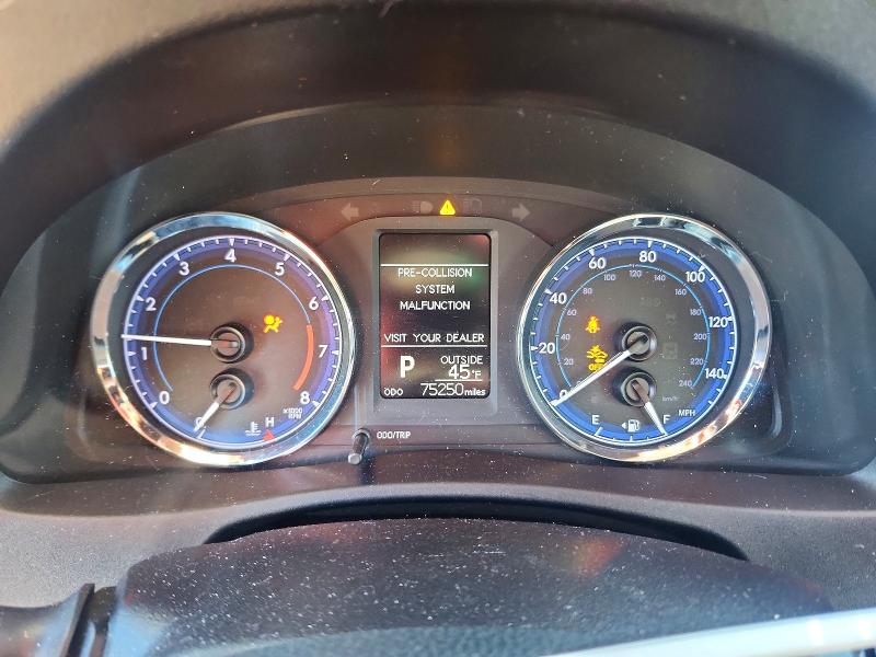 Zdjęcie 9 z aukcji – 2018 TOYOTA COROLLA L z VIN 2T1BURHE3JC031400