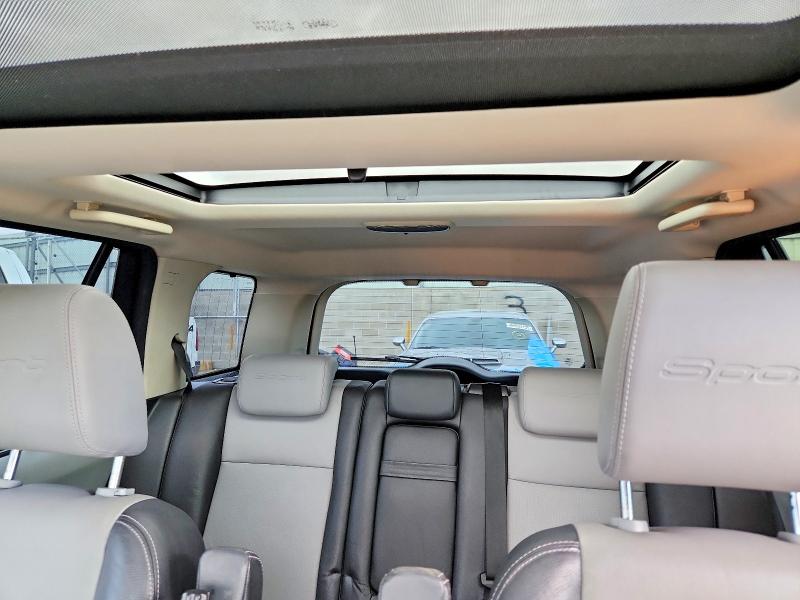 Photo 10 from auction – 2010 LAND ROVER LR2 with VIN SALFP2BN0AH213245