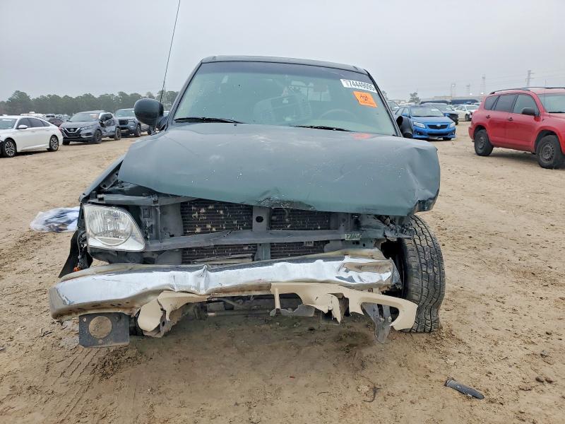 Photo 5 from auction – 2002 FORD F150 with VIN 1FTRW07L52KD06009