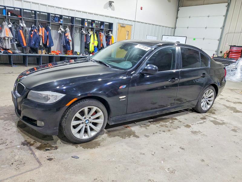 BMW 328 XI 2011 with VIN WBAPK7G56BNN69926 - Photo from auction