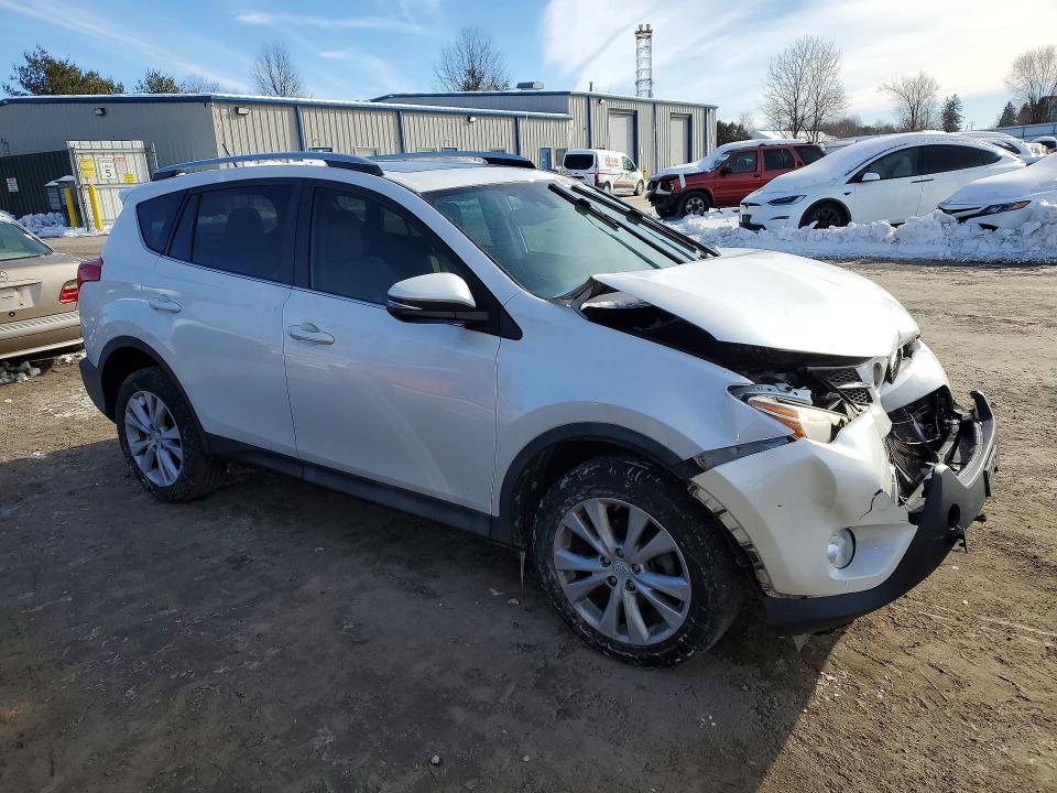 Photo 4 from auction – 2014 TOYOTA RAV4 LIMIT with VIN 2T3DFREV2EW200681