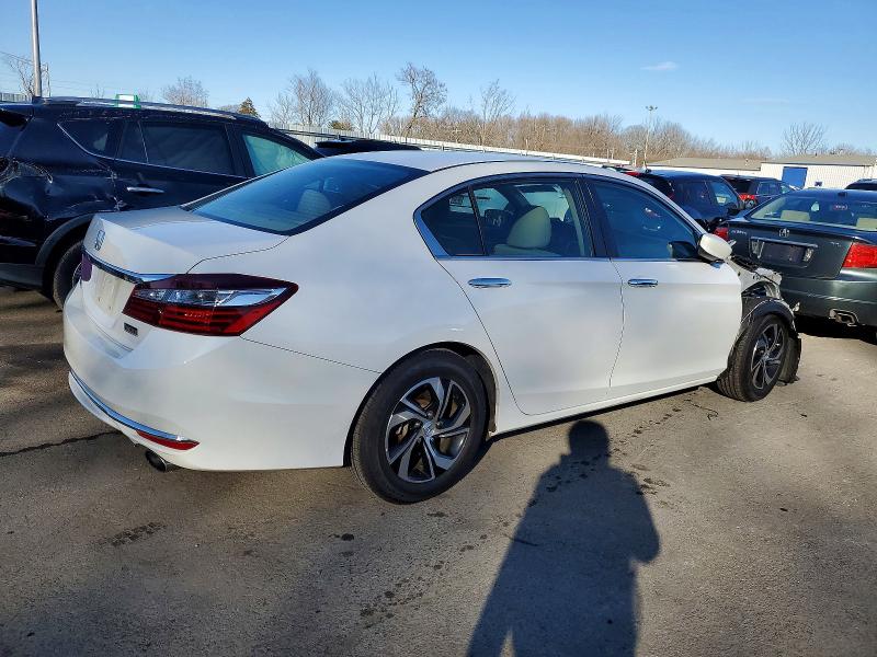 Photo 3 from auction – 2017 HONDA ACCORD LX with VIN 1HGCR2F32HA034335