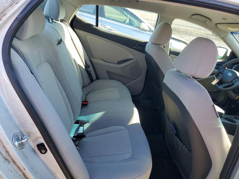 Photo 10 from auction – 2011 KIA OPTIMA LX with VIN KNAGM4A76B5095186