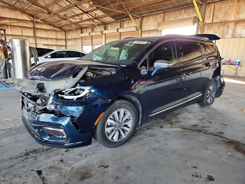 CHRYSLER PACIFICA 2021 with VIN 2C4RC1S73MR557690 - Photo from auction