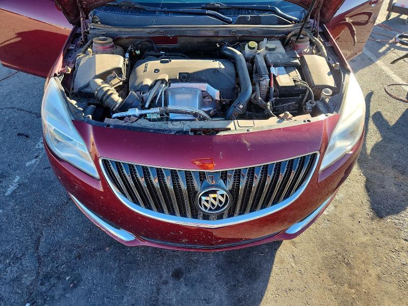 Photo 11 from auction – 2017 BUICK REGAL SPOR with VIN 2G4GL5EX0H9111587