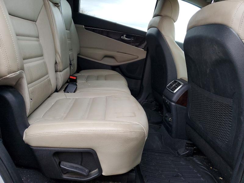 Photo 11 from auction – 2017 KIA SORENTO EX with VIN 5XYPHDA52HG227396