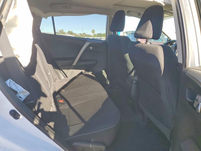 Photo 11 from auction – 2018 TOYOTA RAV4 with VIN 2T3WFREV0JW478689