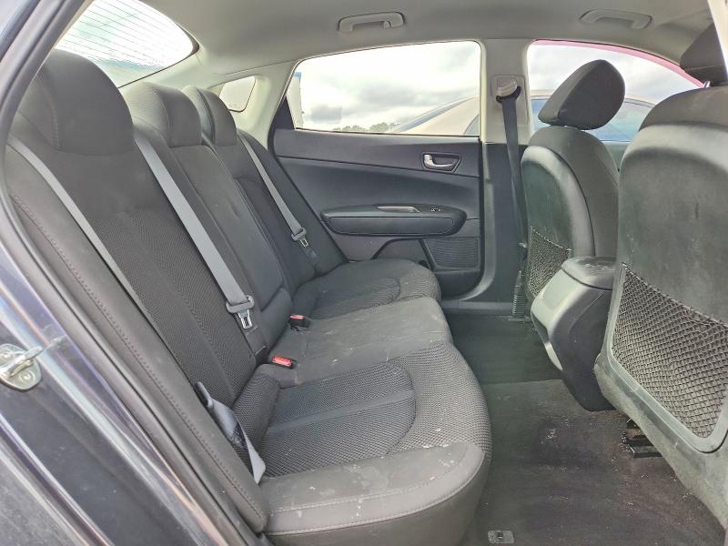 Photo 10 from auction – 2019 KIA OPTIMA LX with VIN 5XXGT4L38KG376546