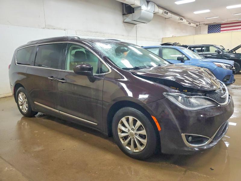 Photo 4 from auction – 2018 CHRYSLER PACIFICA T with VIN 2C4RC1EG7JR108245