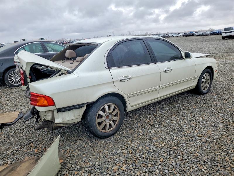 Photo 3 from auction – 2002 KIA OPTIMA MAG with VIN KNAGD126625159702