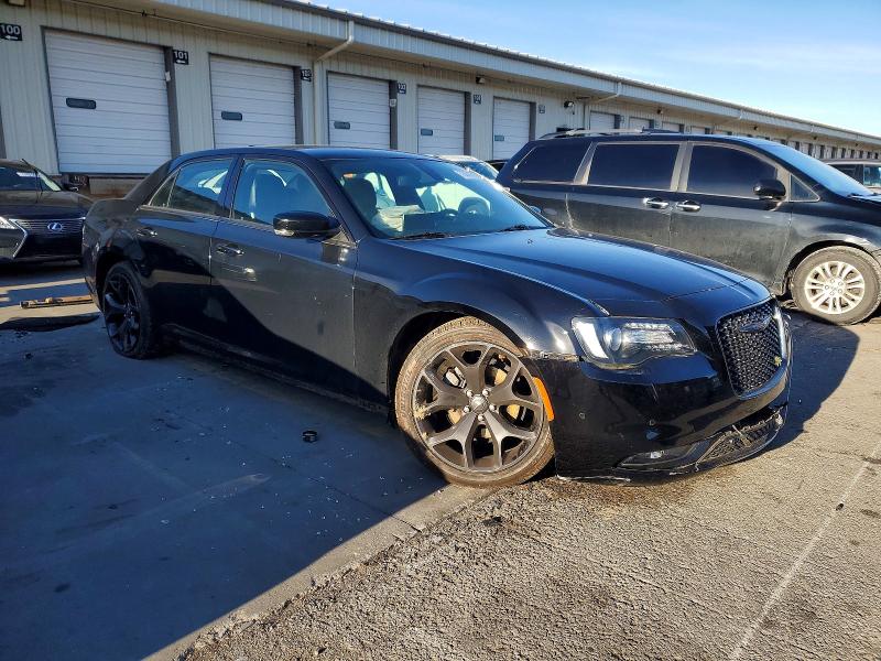 Photo 4 from auction – 2021 CHRYSLER 300 with VIN 2C3CCABG5MH636990