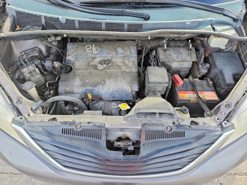 Photo 12 from auction – 2012 TOYOTA SIENNA with VIN 5TDKK3DC7CS207995