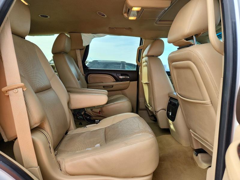 Photo 11 from auction – 2012 GMC YUKON DENA with VIN 1GKS2EEF1CR325712