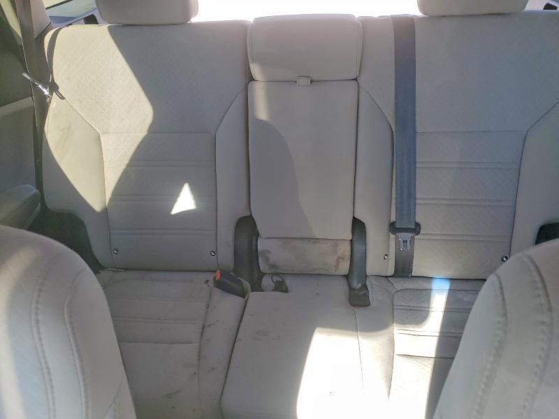 Photo 10 from auction – 2017 KIA SORENTO LX with VIN 5XYPG4A51HG286457