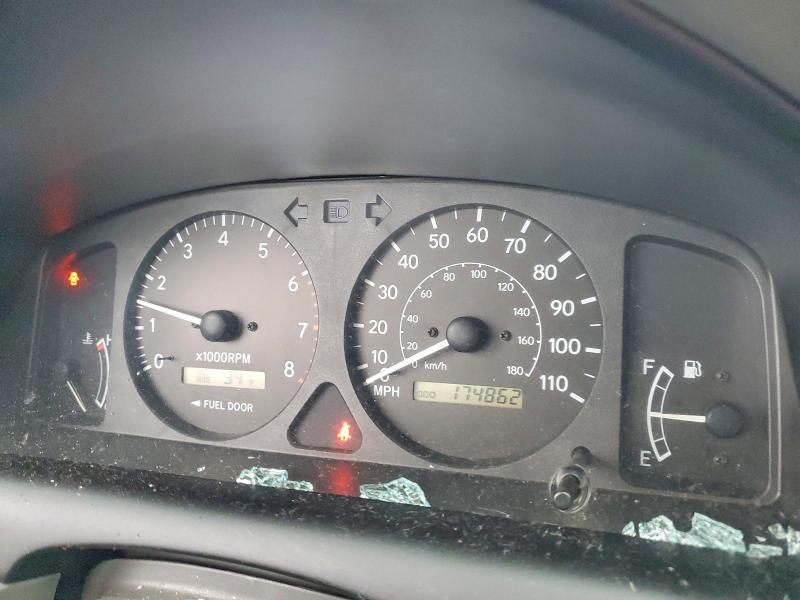 Photo 9 from auction – 2002 TOYOTA COROLLA with VIN 1NXBR12E92Z598688