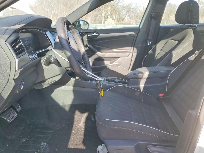 Photo 7 from auction – 2024 VOLKSWAGEN JETTA with VIN 3VWBM7BU7RM087473