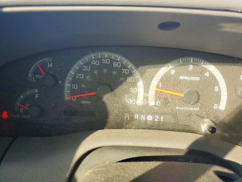 Photo 9 from auction – 2000 FORD F150 with VIN 2FTRX18W0YCA13580
