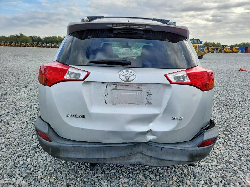 Photo 6 from auction – 2013 TOYOTA RAV4 with VIN JTMWFREV4DD005153