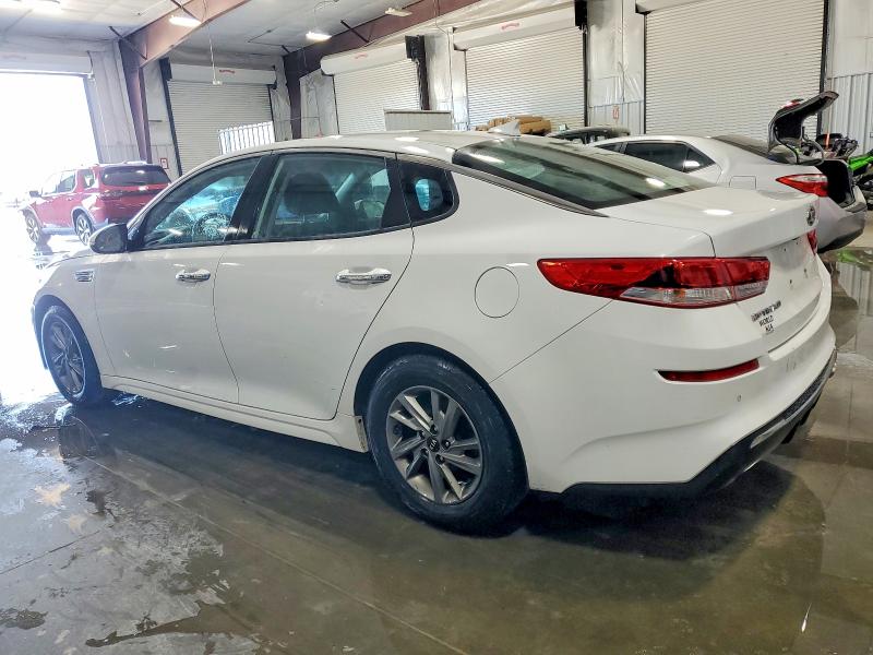 Photo 2 from auction – 2019 KIA OPTIMA with VIN 5XXGT4L35KG340703