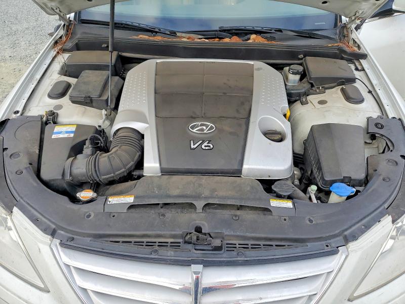 Photo 11 from auction – 2011 HYUNDAI GENESIS 3. with VIN KMHGC4DE6BU132156