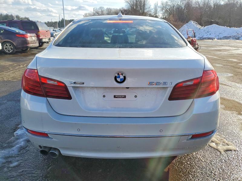 Photo 6 from auction – 2016 BMW 528 XI with VIN WBA5A7C51GG145162