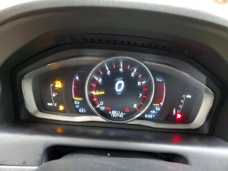 Photo 9 from auction – 2015 VOLVO XC60 with VIN YV440MDKXF2740850