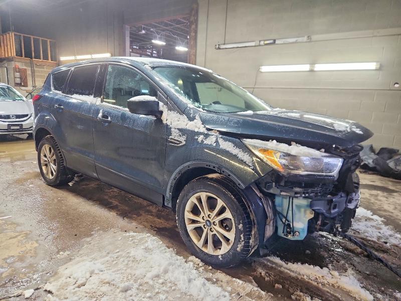 Photo 4 from auction – 2019 FORD ESCAPE SE with VIN 1FMCU9GD1KUA60259