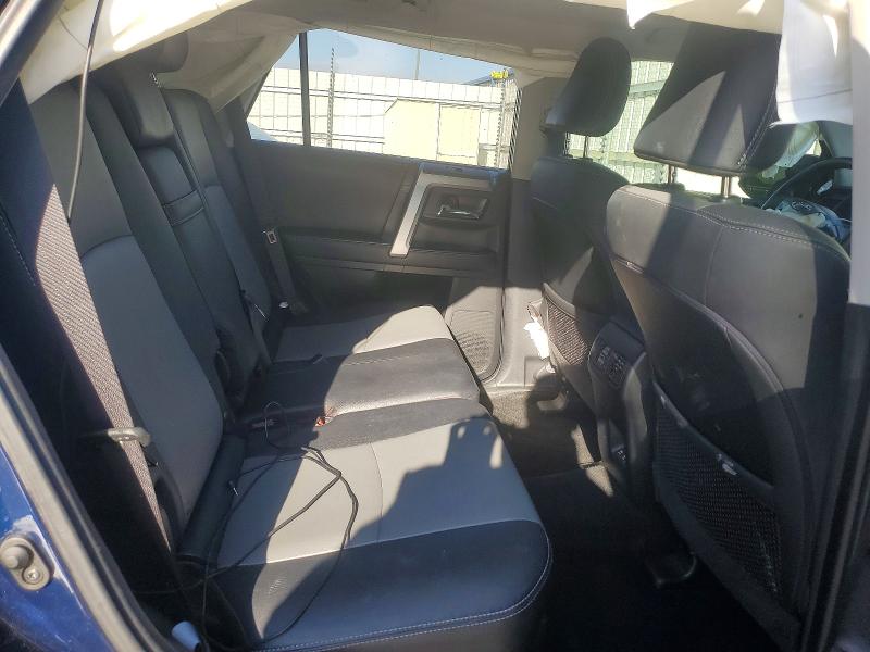 Photo 11 from auction – 2020 TOYOTA 4RUNNER SR with VIN JTEZU5JRXL5225406