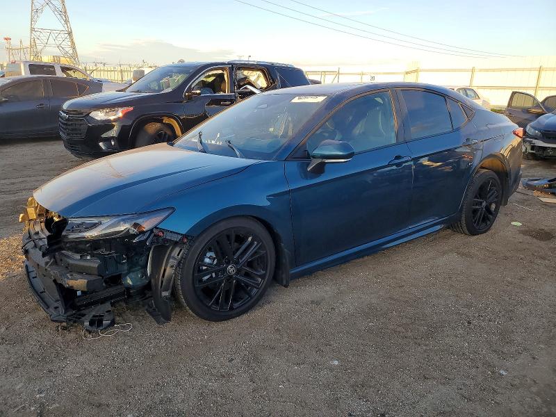 TOYOTA CAMRY XSE 2025 with VIN 4T1DAACK2SU638470 - Photo from auction
