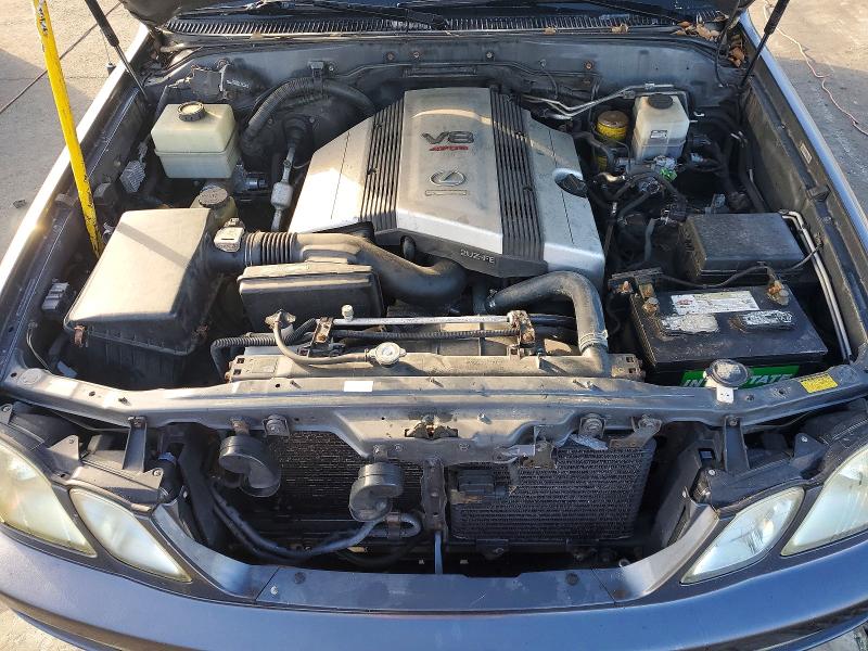Photo 12 from auction – 2006 LEXUS LX 470 with VIN JTJHT00W154001153