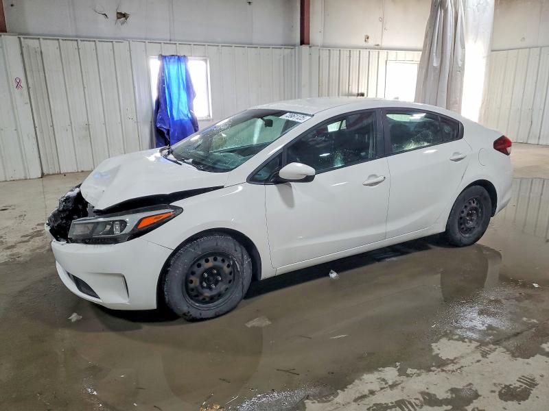 KIA FORTE LX 2017 with VIN 3KPFK4A77HE042403 - Photo from auction