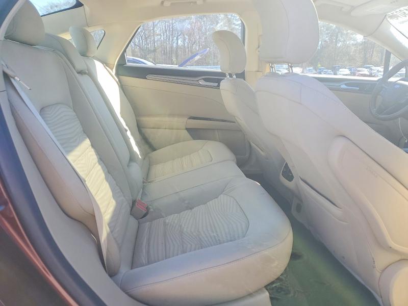 Photo 10 from auction – 2016 FORD FUSION SE with VIN 3FA6P0HD1GR312924