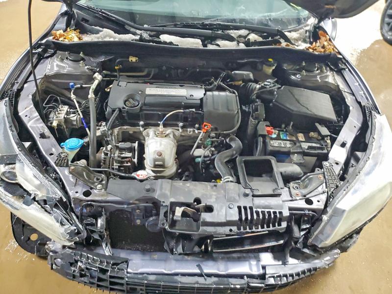 Photo 11 from auction – 2015 HONDA ACCORD with VIN 1HGCR2F3XFA227071