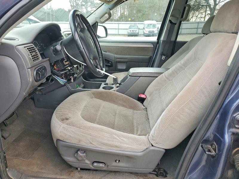 Photo 7 from auction – 2004 FORD EXPLORER with VIN 1FMZU63K94UB96722