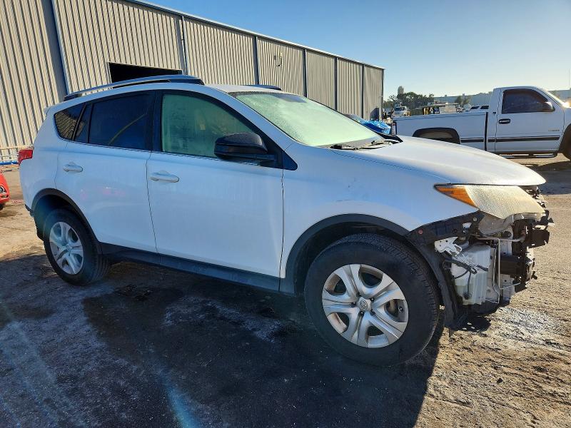 Photo 4 from auction – 2015 TOYOTA RAV4 LE with VIN JTMZFREV3FD079857