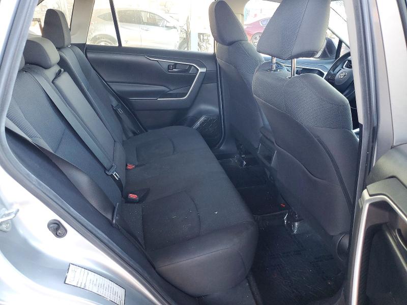 Photo 11 from auction – 2020 TOYOTA RAV4 LE with VIN 2T3H1RFV8LC048001