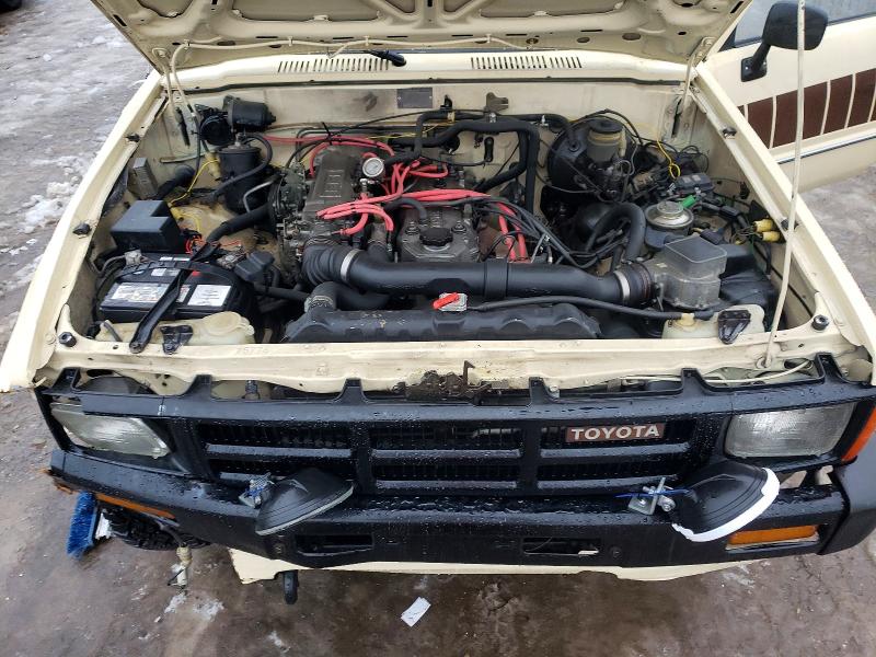 Photo 12 from auction – 1985 TOYOTA 4RUNNER RN with VIN JT4RN61D7F5064870