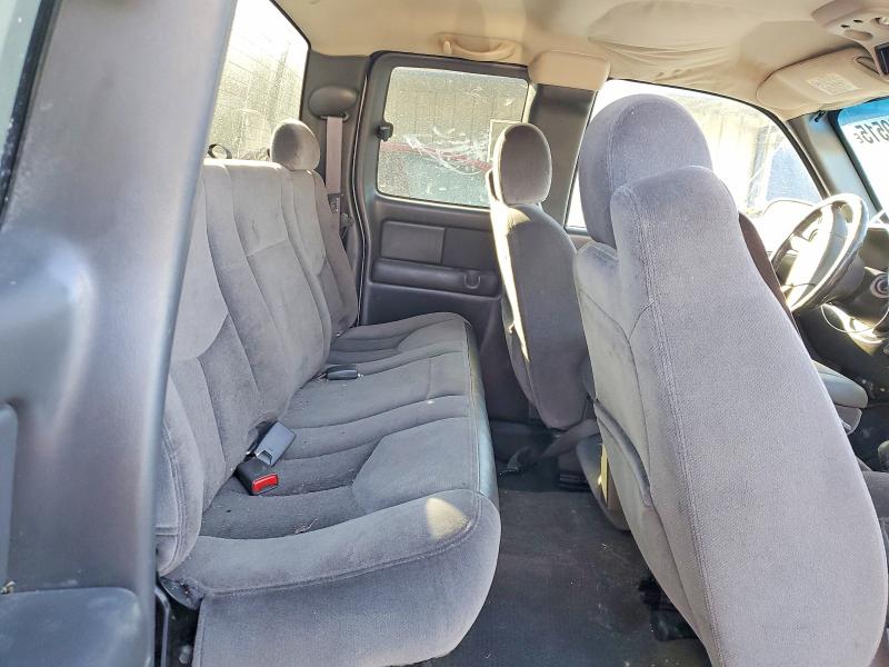 Photo 10 from auction – 2005 GMC SIERRA K25 with VIN 1GTHK29U35E111229